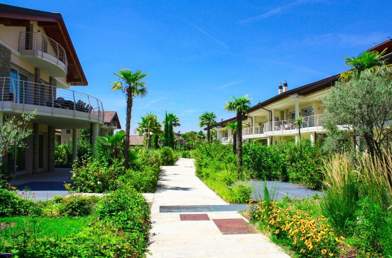 Sky Fort Garda View سيرمِيوني المظهر الخارجي الصورة