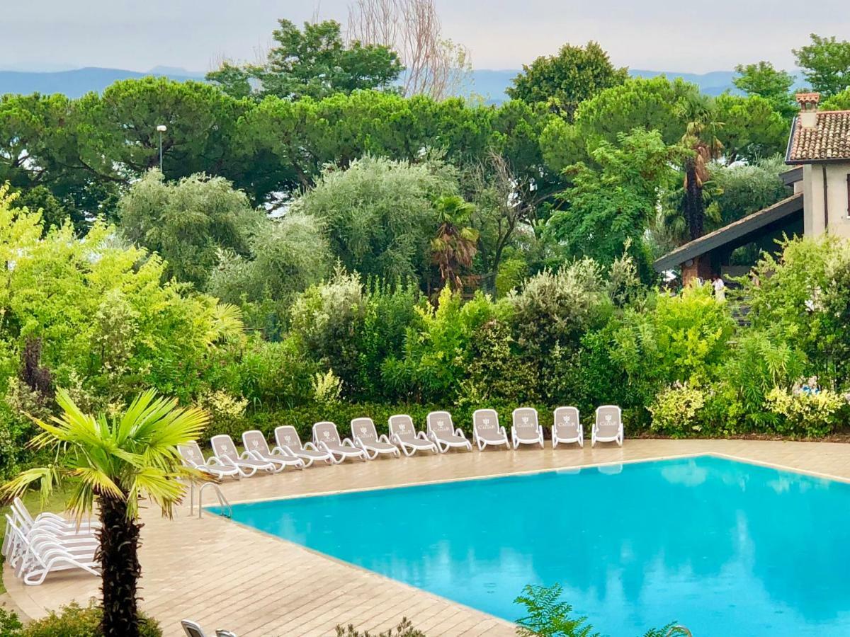 Sky Fort Garda View سيرمِيوني المظهر الخارجي الصورة